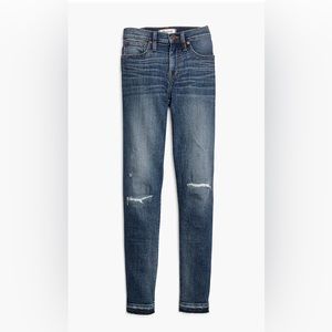 9" Mid-Rise Skinny Jeans in York Wash: Rip and Repair Edition